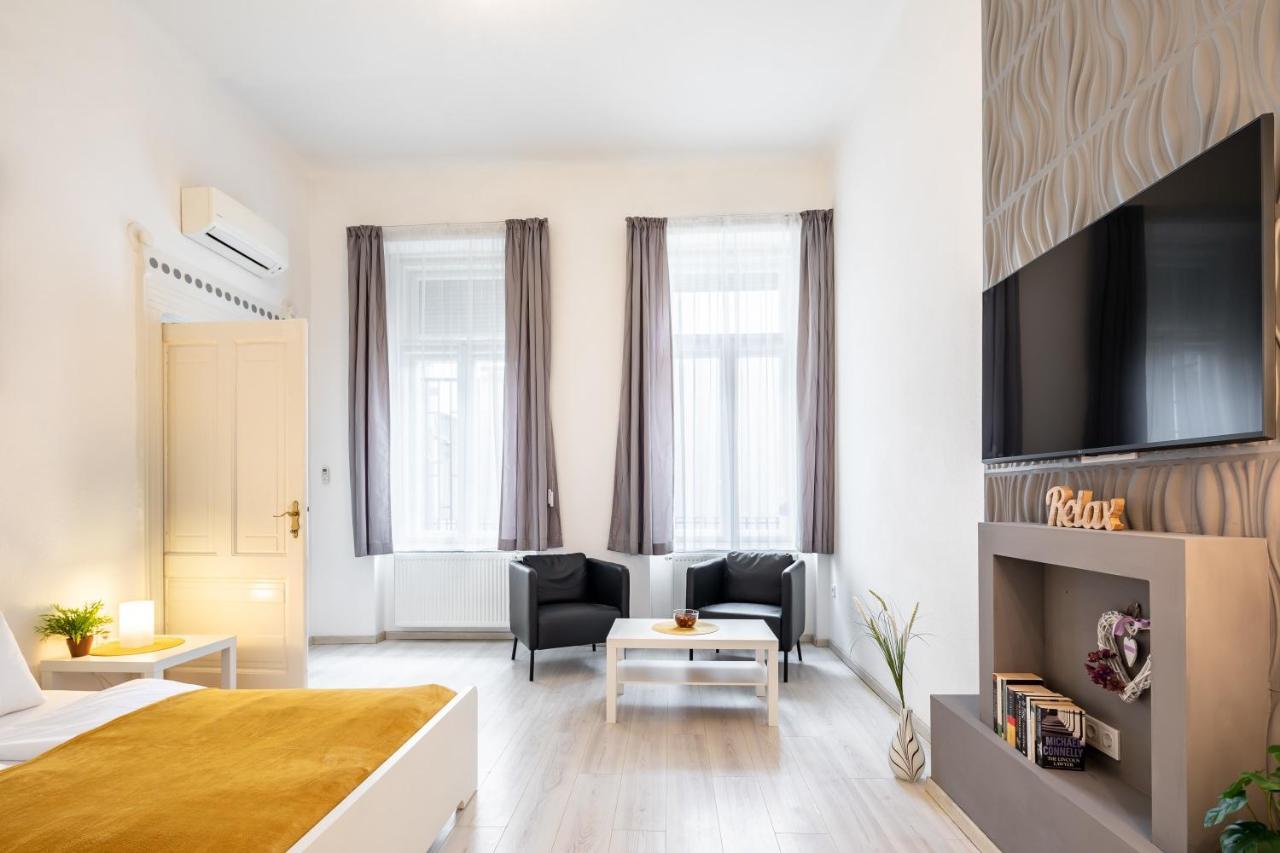 New, High Quality Apartment In The City Center ブダペスト エクステリア 写真