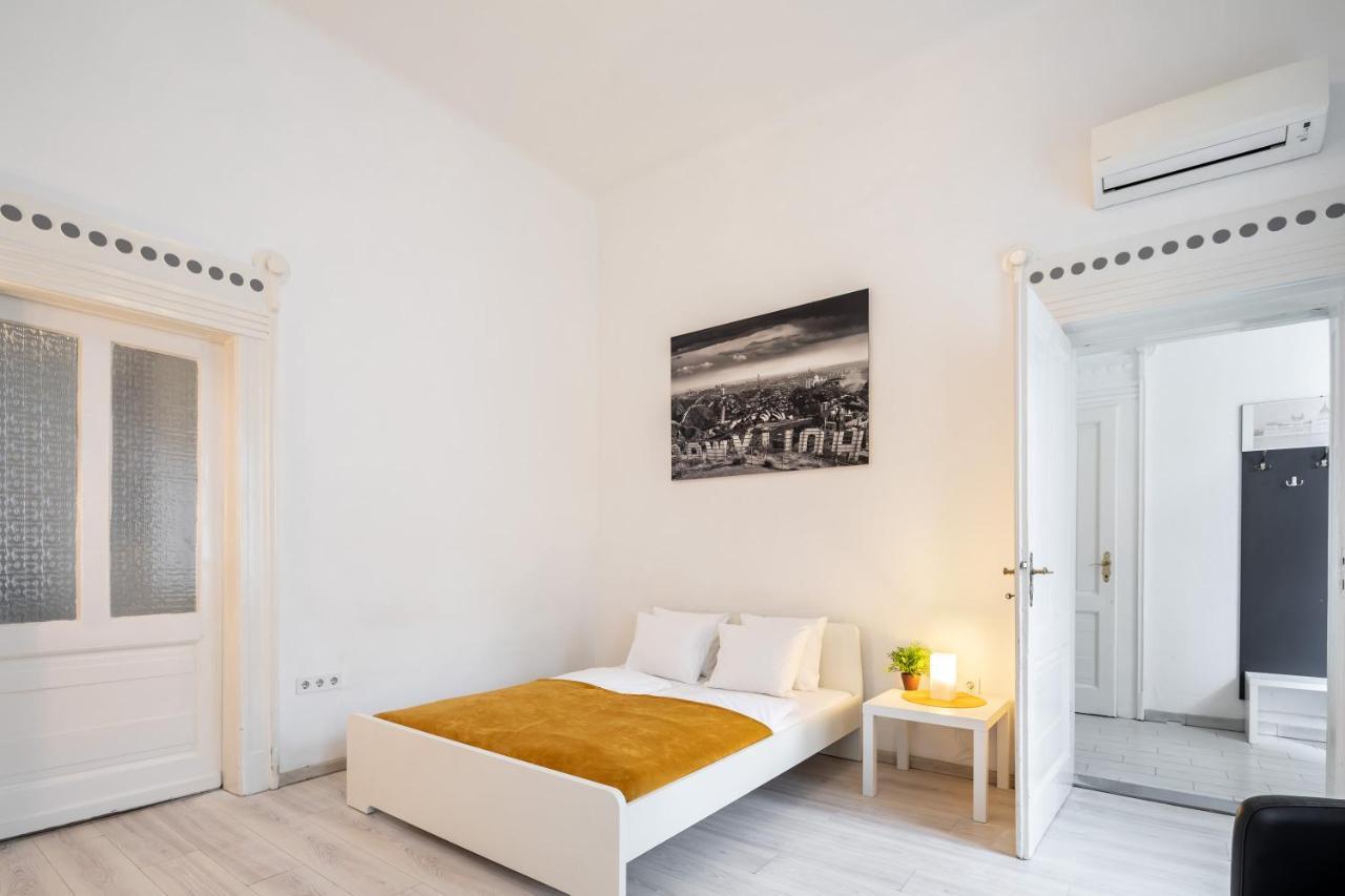 New, High Quality Apartment In The City Center ブダペスト エクステリア 写真