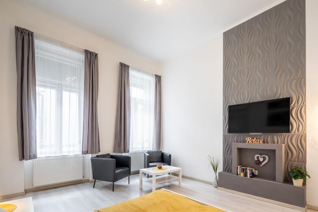 New, High Quality Apartment In The City Center ブダペスト エクステリア 写真